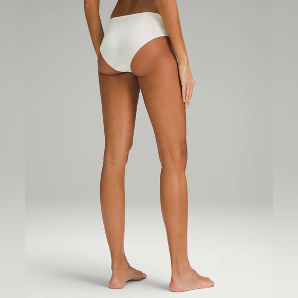 Lululemon InvisiWear Mid Rise Bikini Underwear 3 Pack size M ELIX/LILE/CBND - Picture 6 of 6